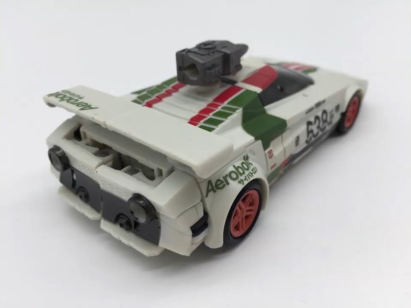 Transformers Earthrise Deluxe Wheeljack Video Review With Images 12 (12 of 24)